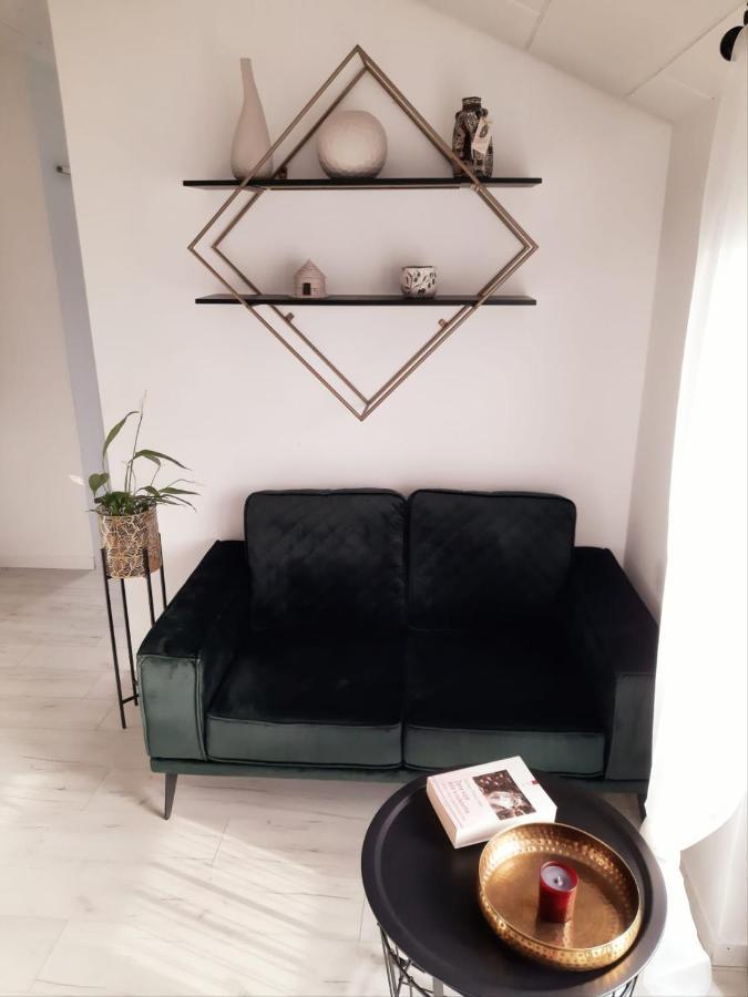 Guest House Tena Слуни Екстериор снимка