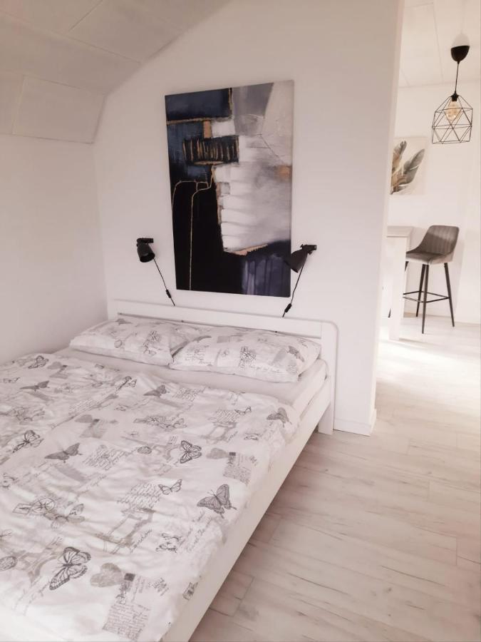 Guest House Tena Слуни Екстериор снимка