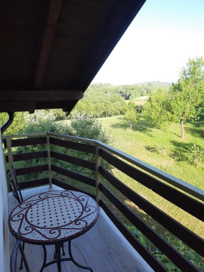 Guest House Tena Слуни Екстериор снимка