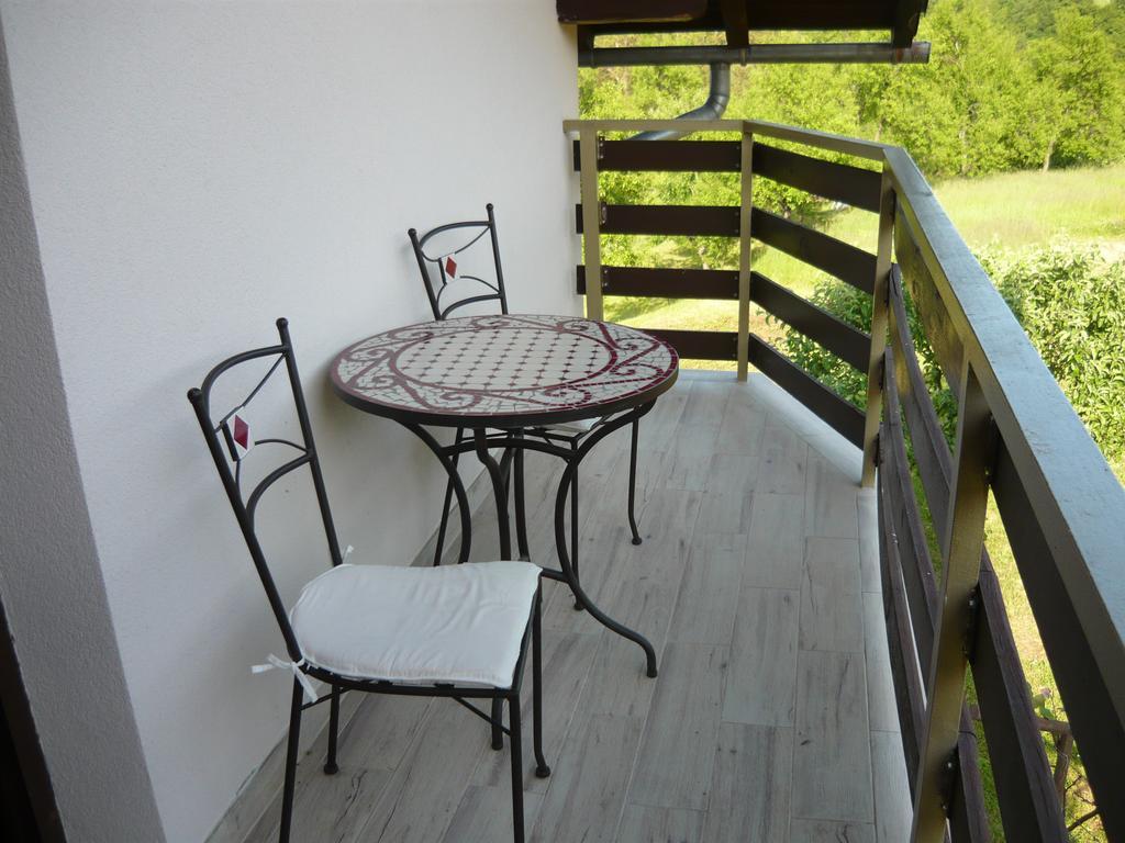 Guest House Tena Слуни Екстериор снимка